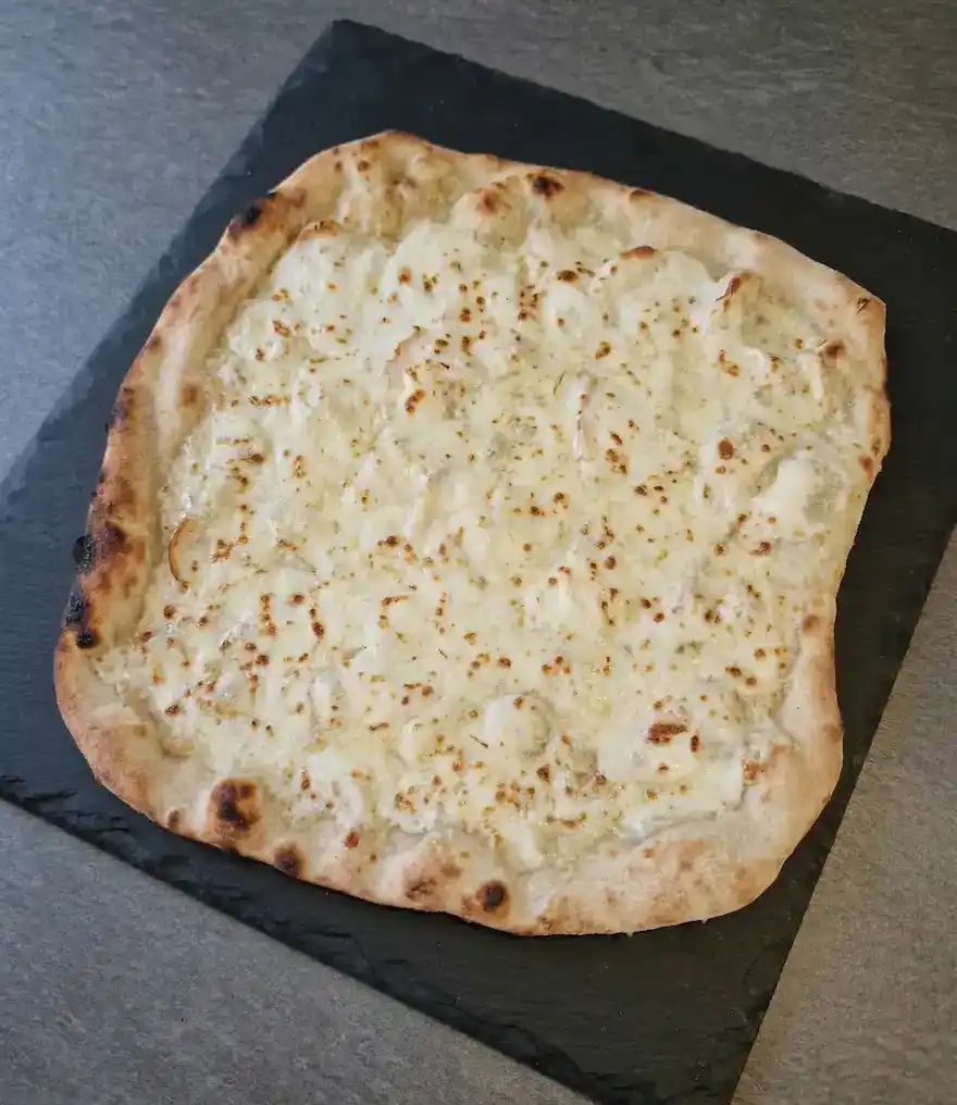 Pizza carrée Chèvre Miel sucré salé - Joker Pizza Dijon