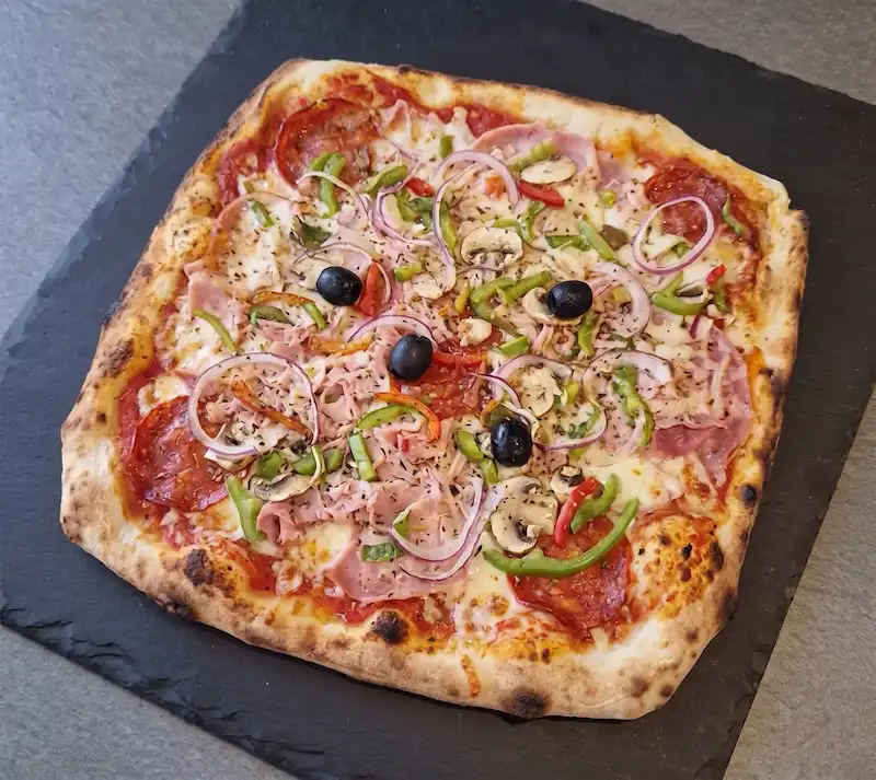 Pizza carrée Royale champignons frais - Joker Pizza Dijon